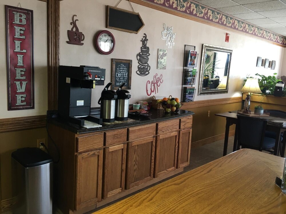 Southfork Motel and Grill