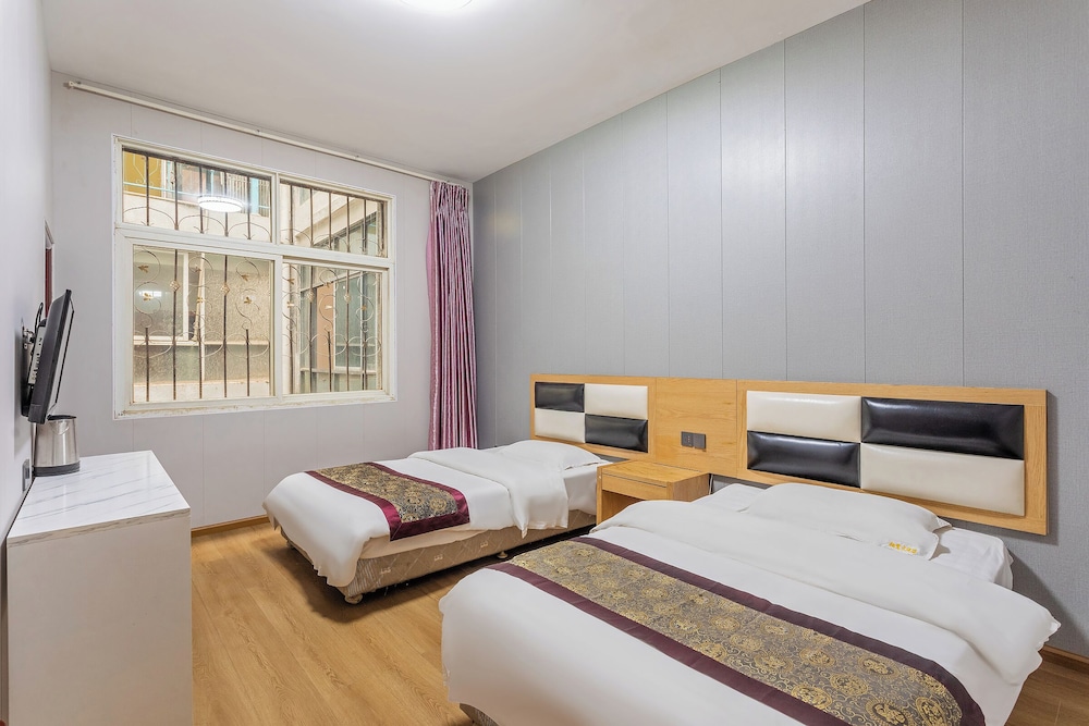 Kunming Panju Hotel