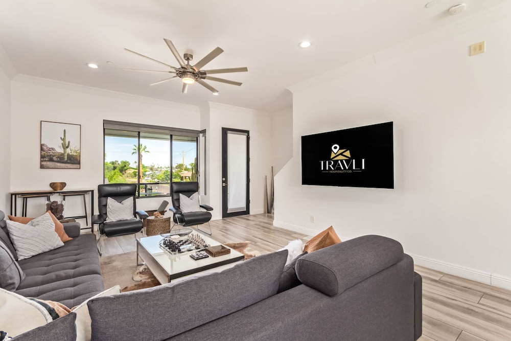NEW Desert Standard Modern 3-level Oasis