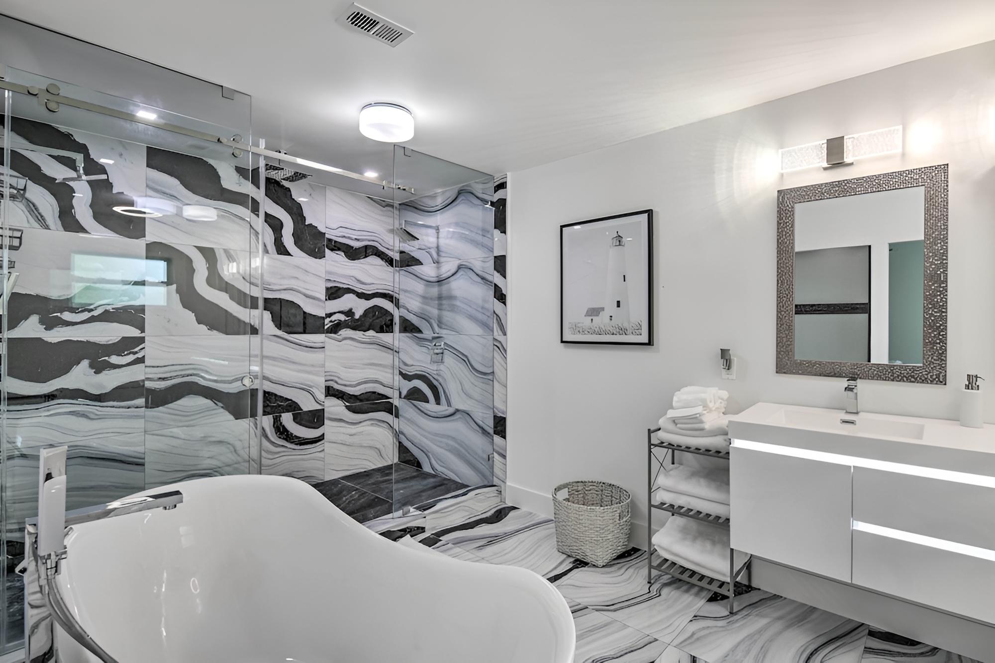 Upscale Miami Escape: 20 Mi to South Beach!