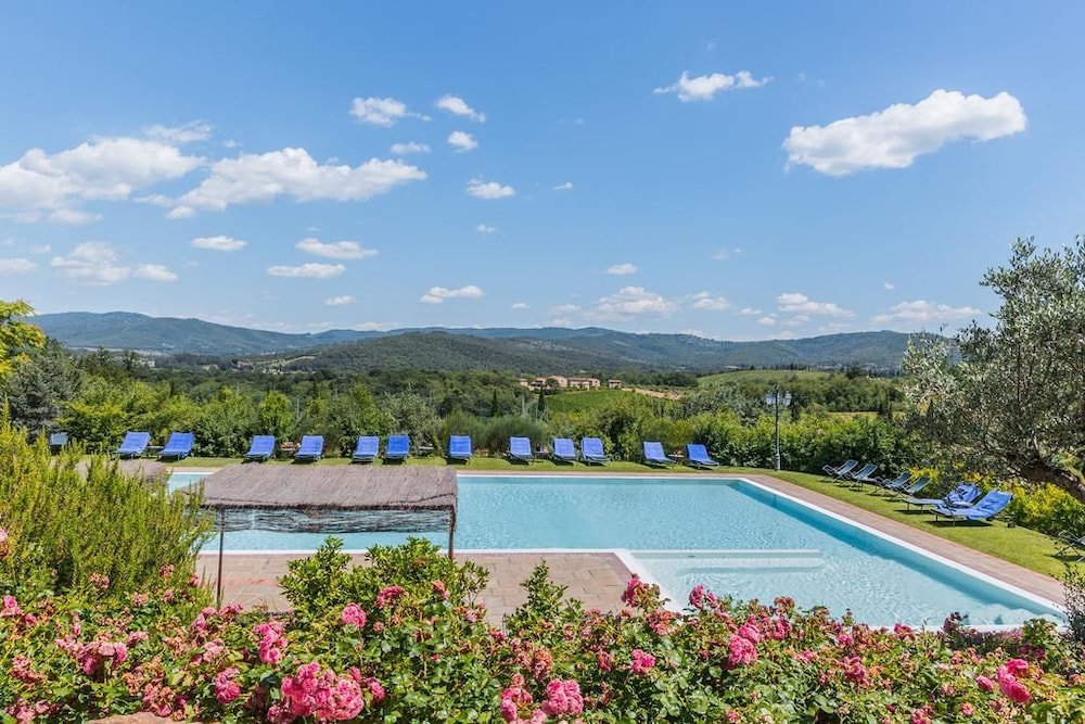 Poggio Cennina Resort