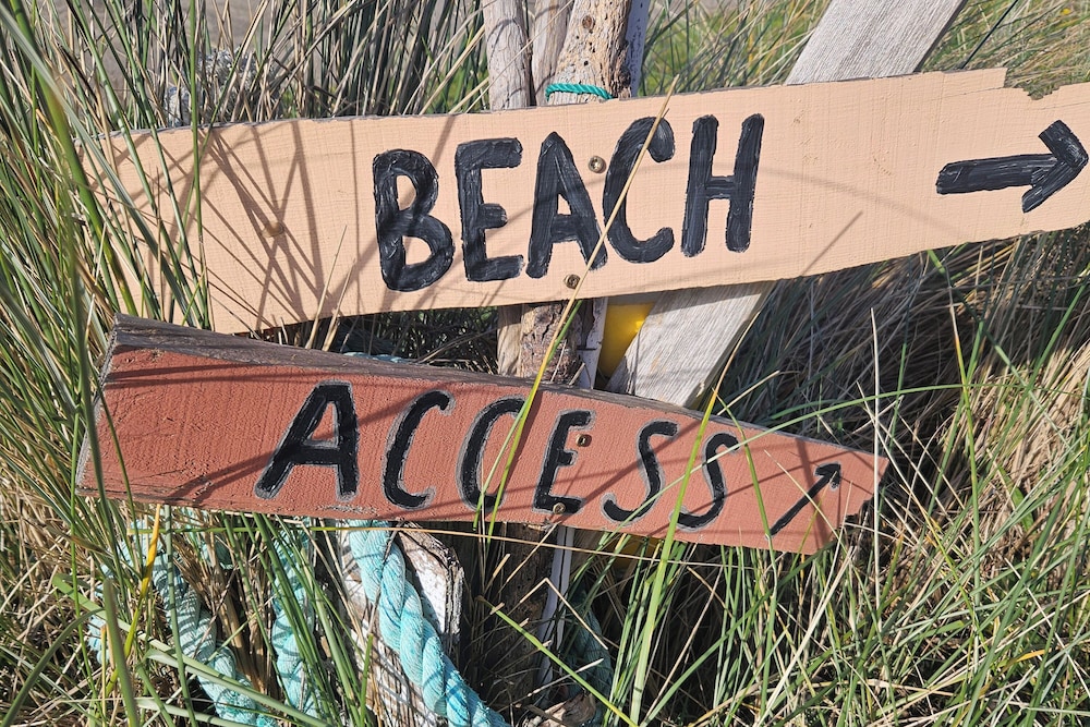 1/8 Mi to Neskowin Beach! Cozy Oregon Coast Home