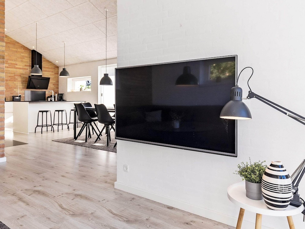 6 Person Holiday Home in Otterup-by Traum view 3