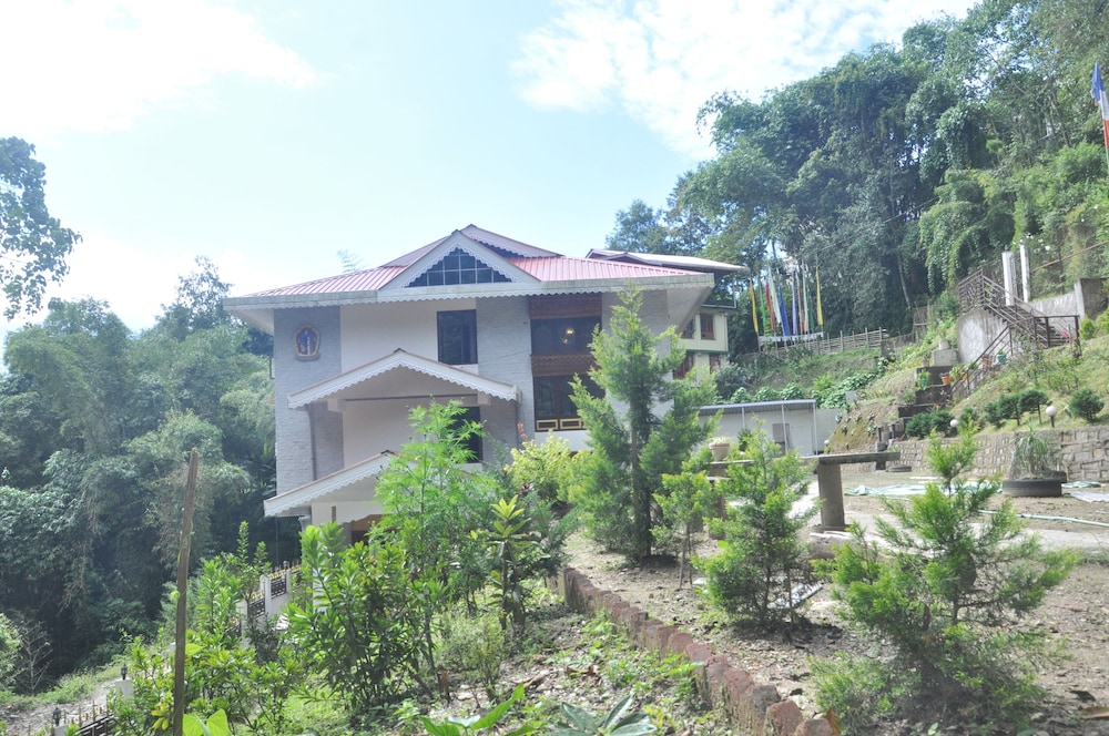 Kunden Fortune Resort Gangtok Near MG Marg
