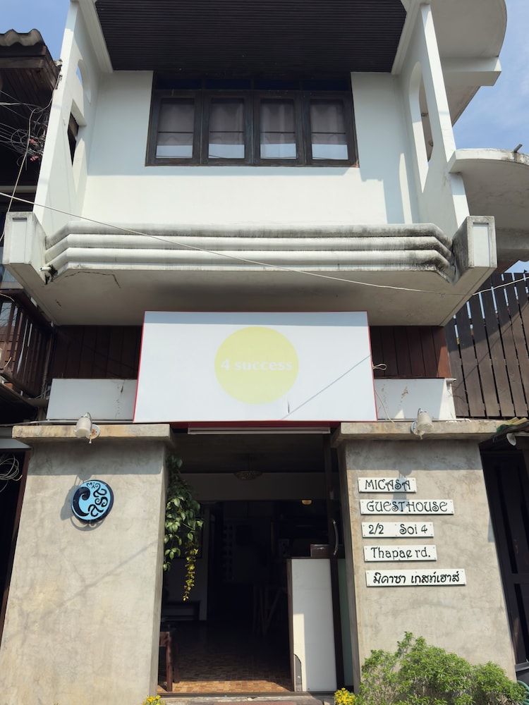 Mi Casa Thaphae Chiang Mai