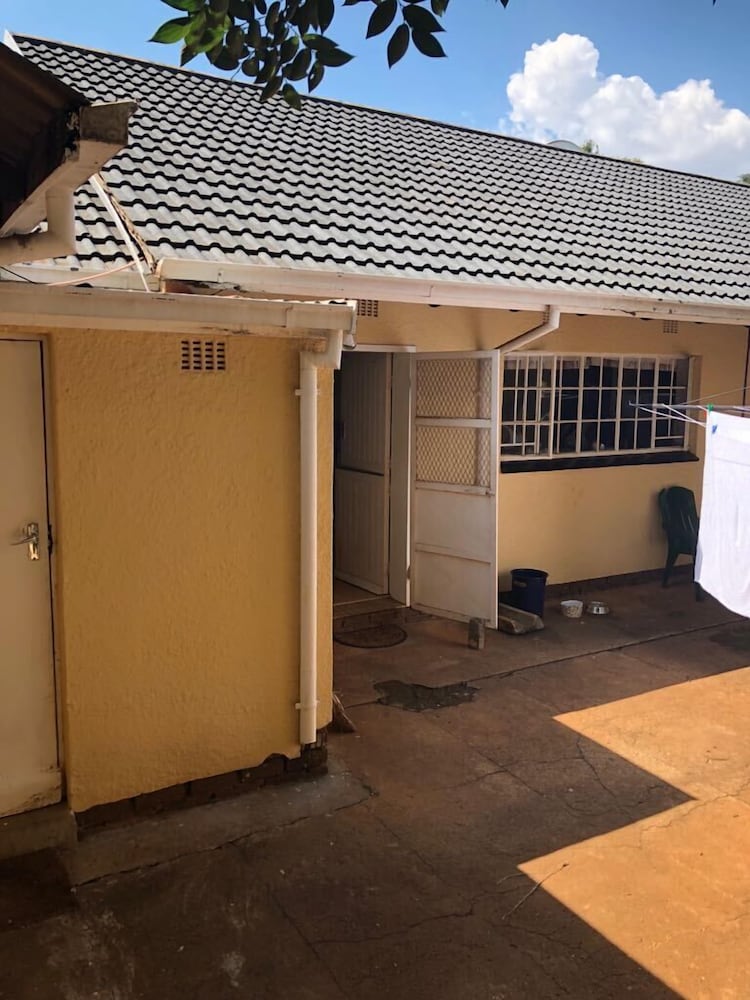 Khuvena Guest House