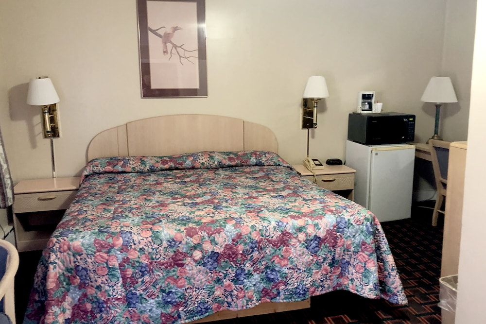 OYO Hotel Starlite Seneca Falls