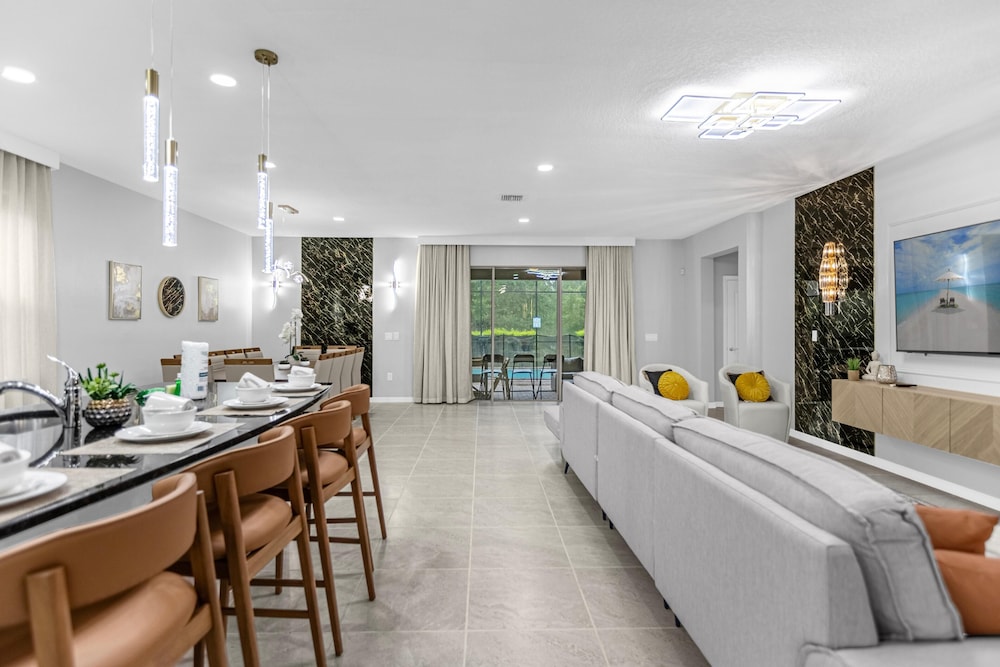 8881 QL Serenity Haven Luxurious Disney World