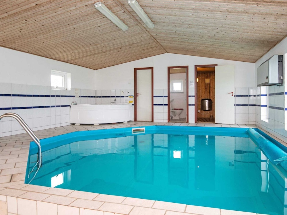 Lovely Holiday Home in Jutland with Hot Tub view 4