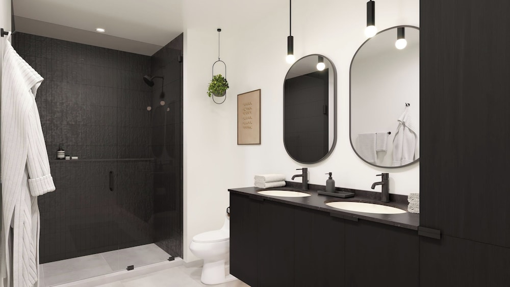 18 Guests Resort Pool + Bar, Dining, Terrace South Lamar, Steps to Zilker The Code, Avantstay