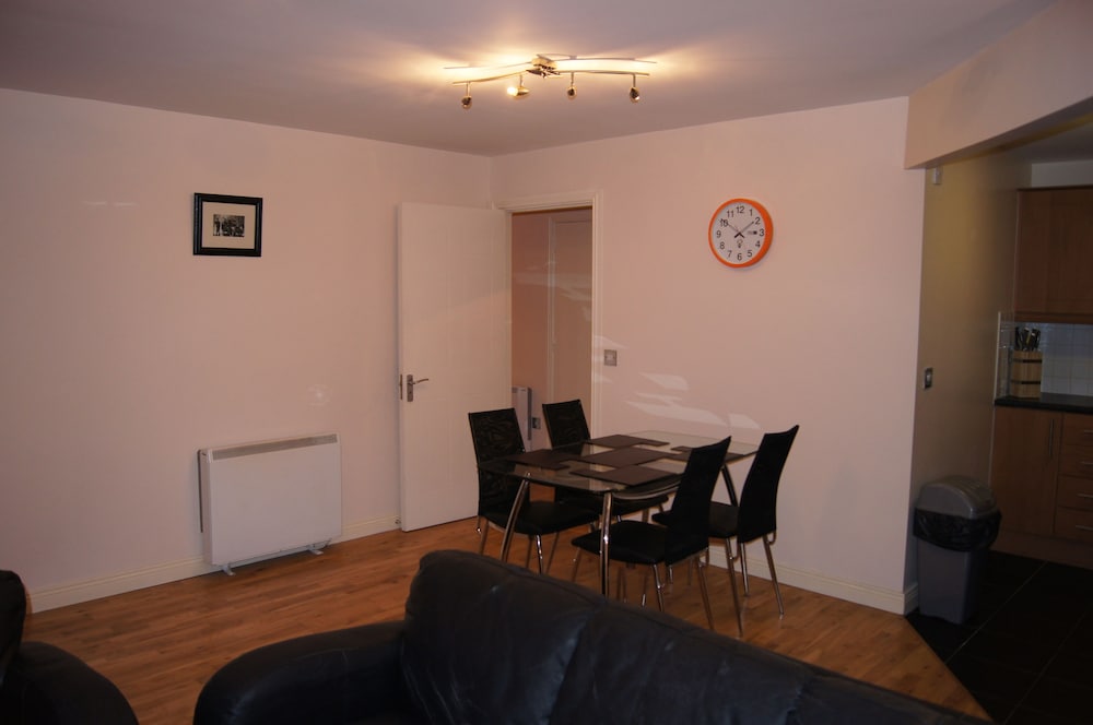 Castleforbes Holiday Apartment