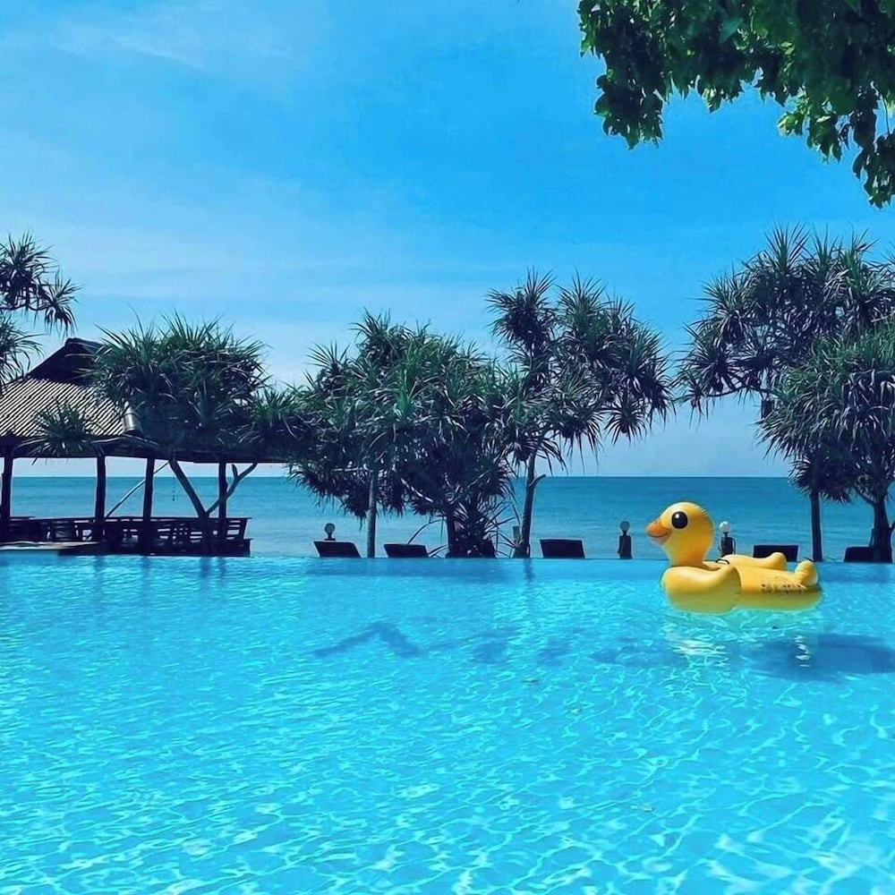 Lanta Miami Resort