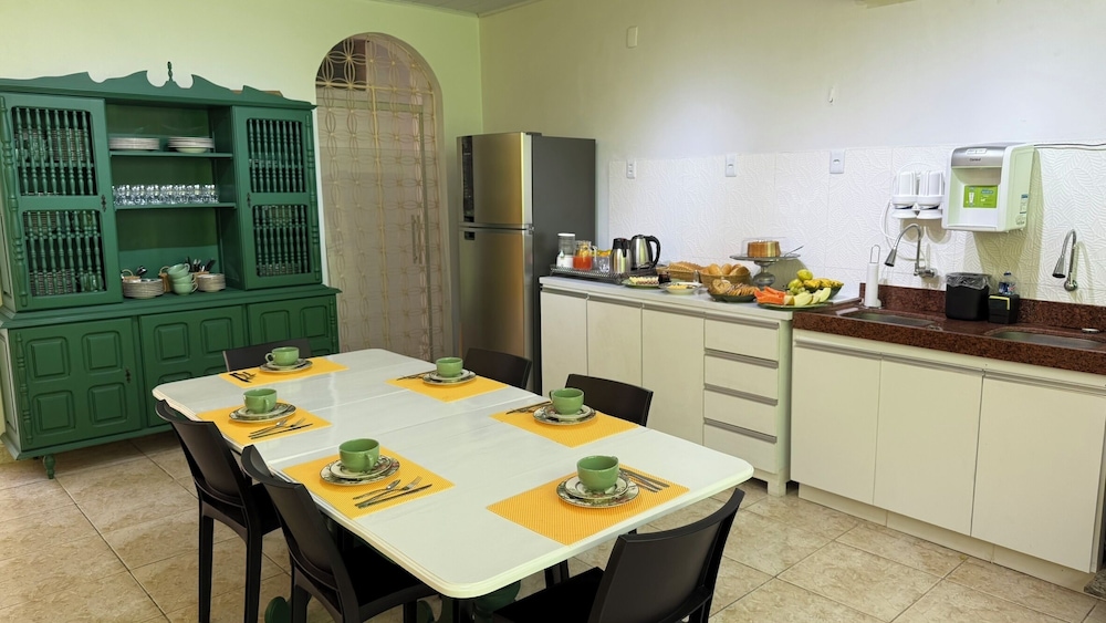 HOSTEL MANGUEIROSA