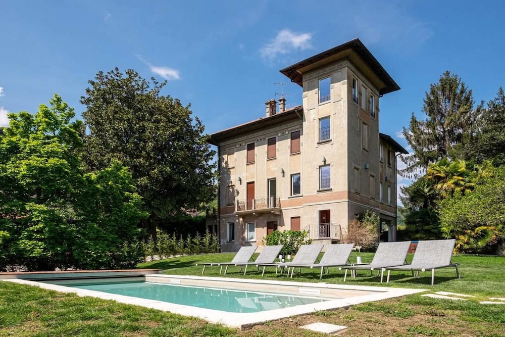 Camelia Apartment in Villa Jejia