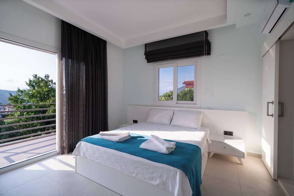 Ölüdeniz Plajına Yakın 3 Yatak Odalı Villa