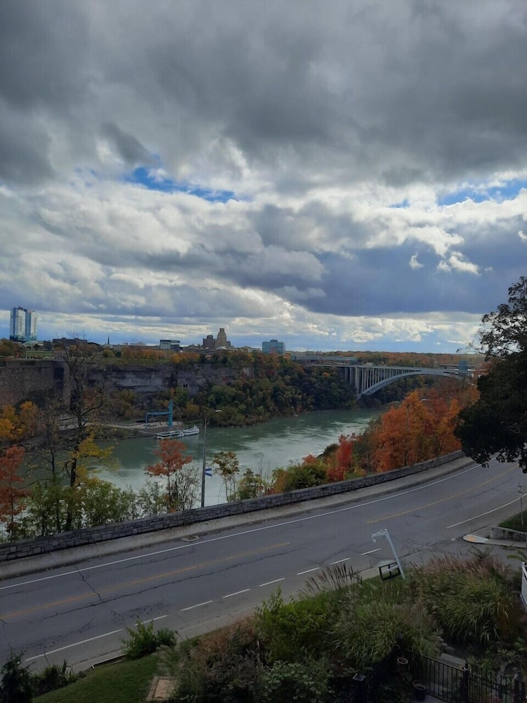 Niagara Grandview Boutique hotel