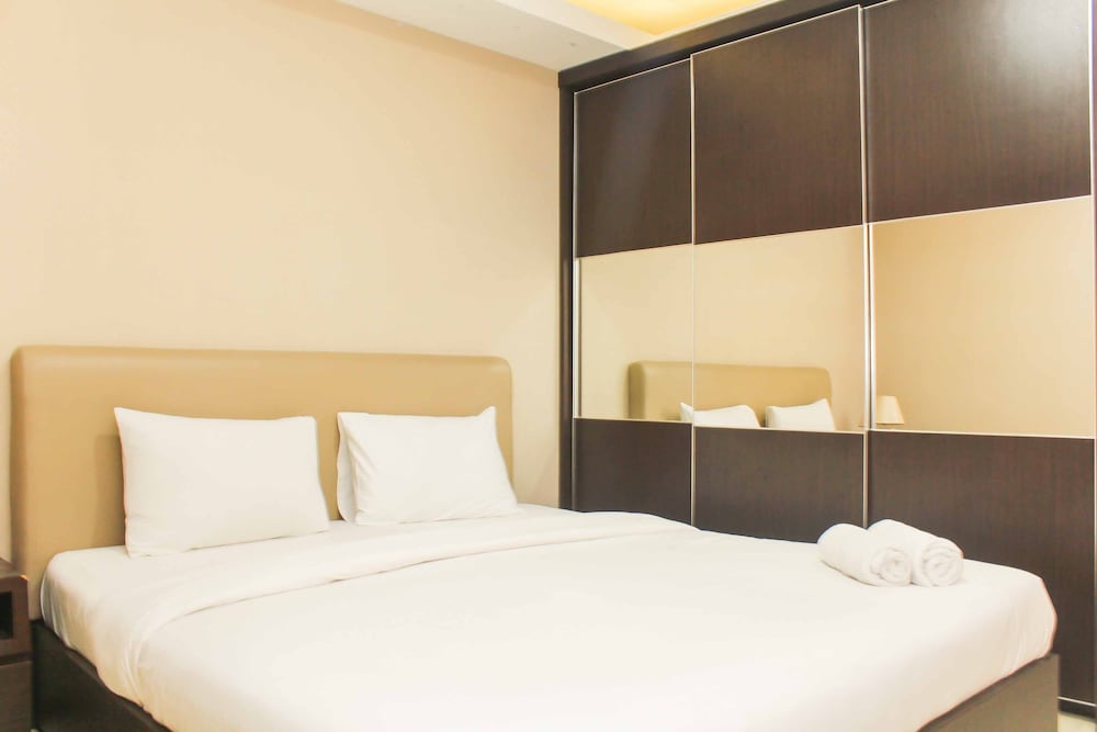 Strategic And Comfy 2Br Apartment At Thamrin Residence view 3