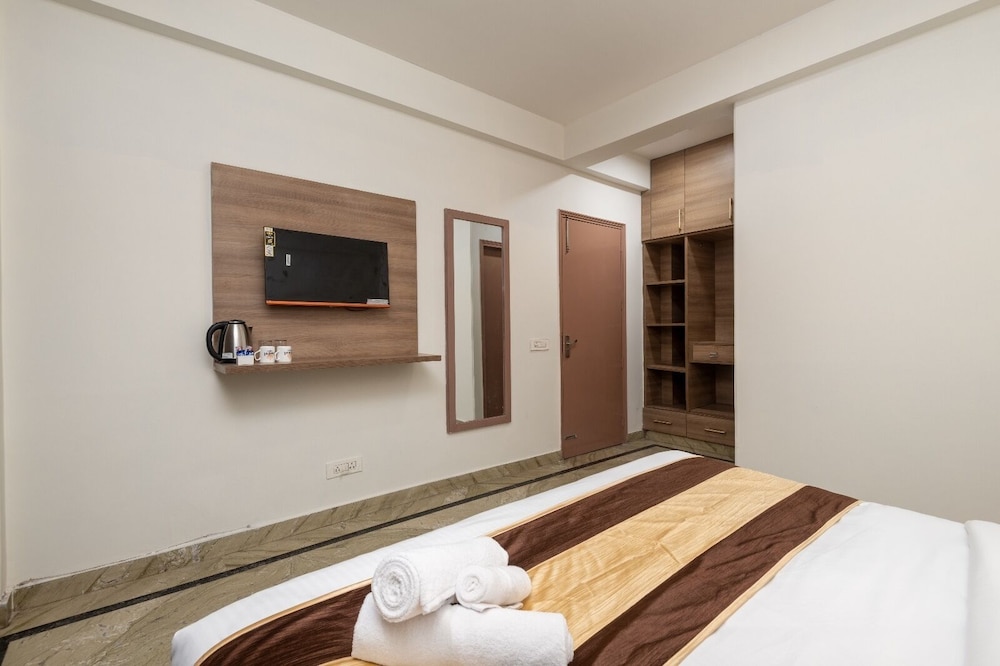 Saavi Hotel Medicity