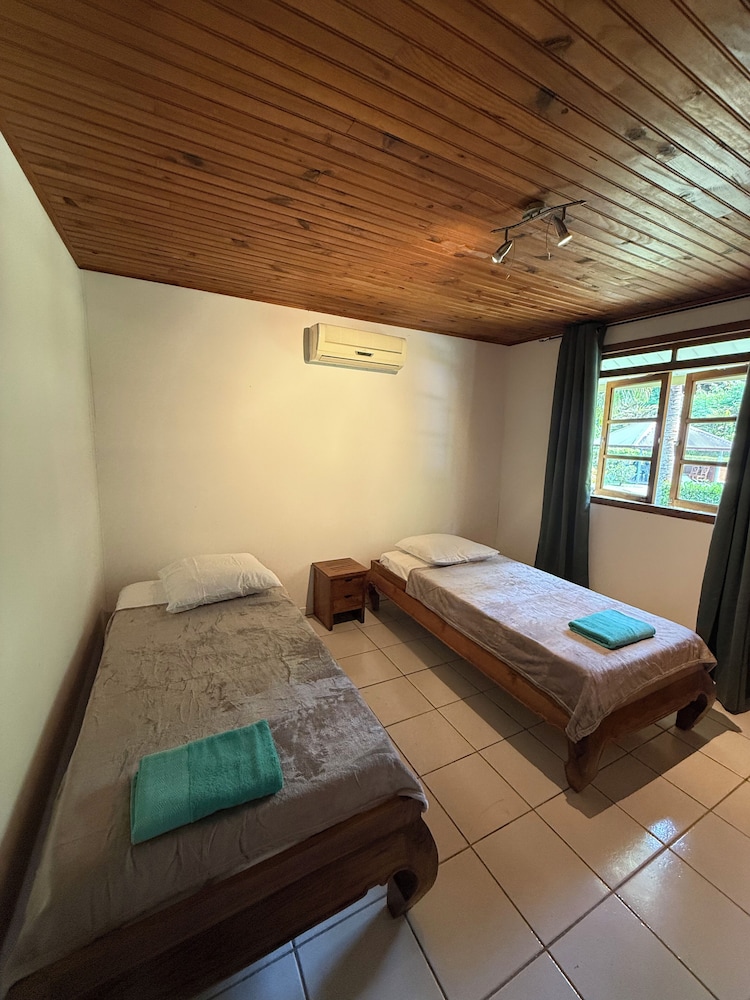 Luna's Home Raiatea
