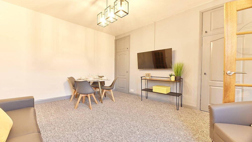 Host Stay Inness House view 2