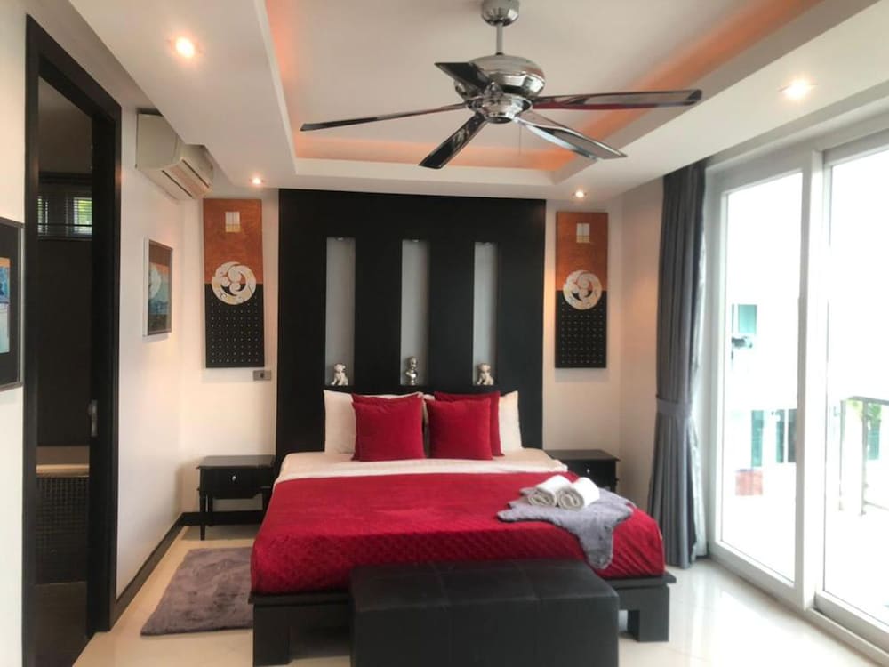 Hollywood Pool Villa Jomtien Pattaya