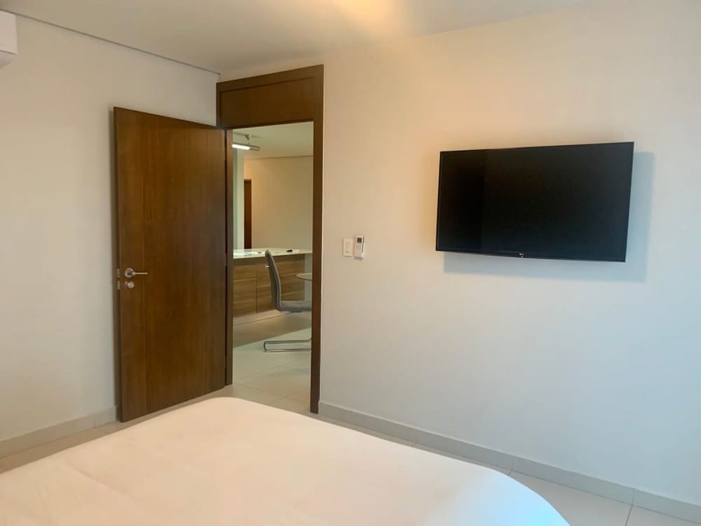 Amaranta Park I 2 Bed Apt With Balcony
