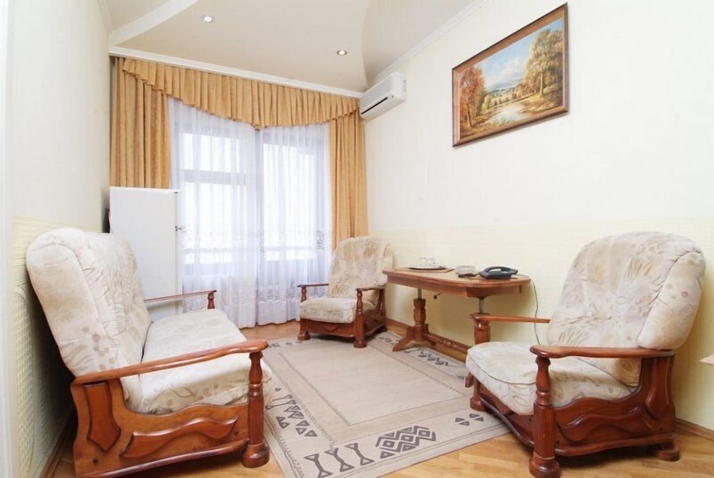 Yug Hotel