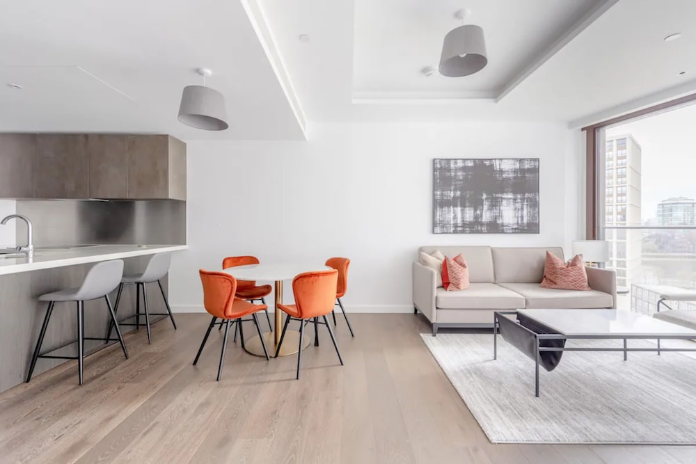 Luxurious 1BD Flat by the River Thames Near Vauxhall