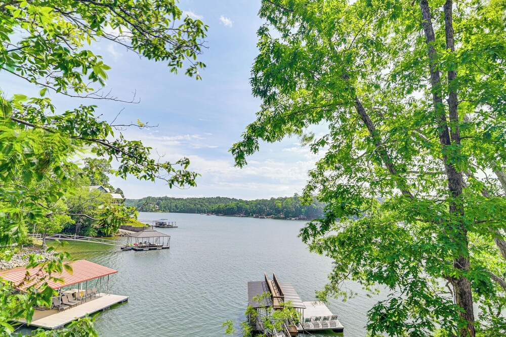 Upscale Getaway on Smith Lake w/ Boat Dock