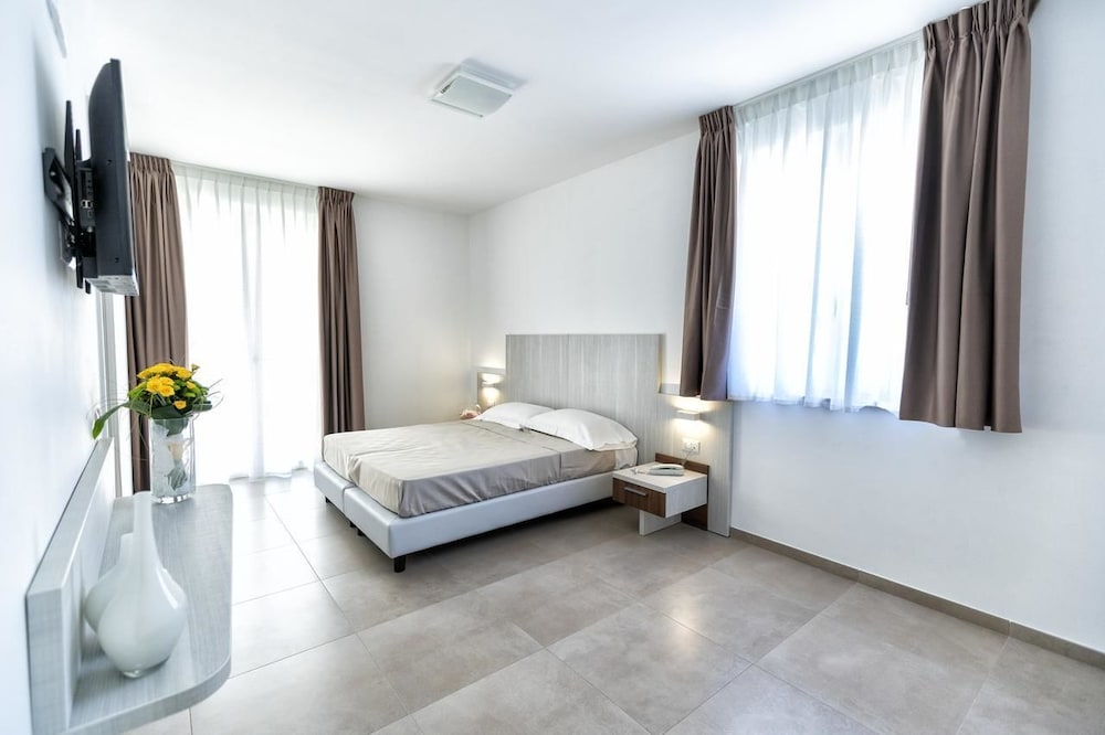 Vasto Aparthotel view 3