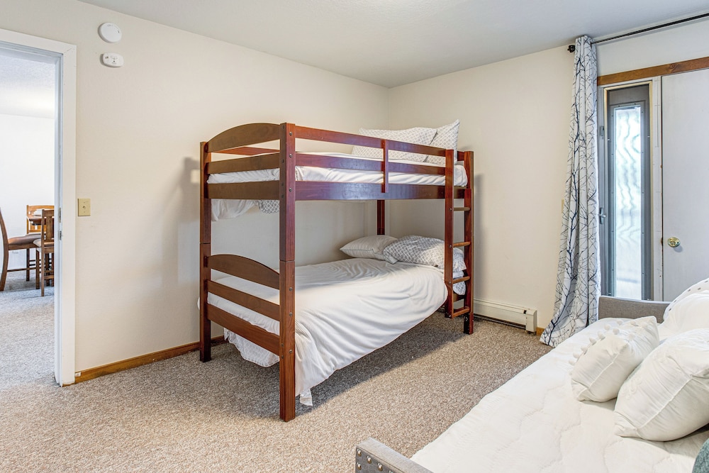 5 Mi to Winter Park Resort: Unit w/ Pool & Hot Tub