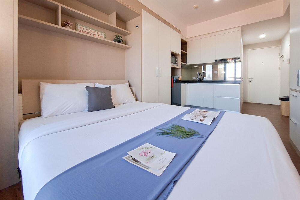 Cozy Studio Apartment At The Ayoma