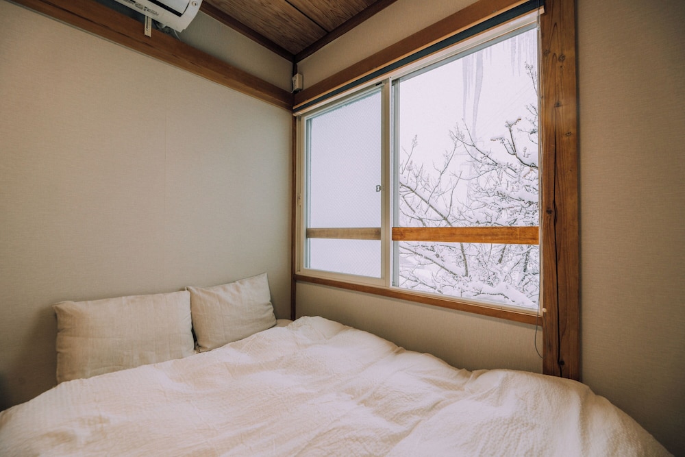 3BD Yuzawa Onsen Lodge - House B