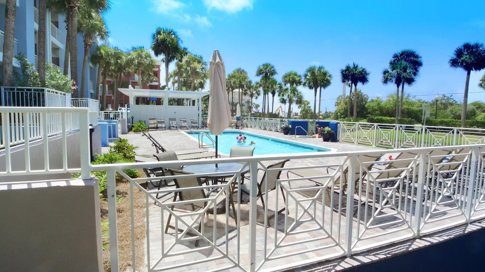 Gulf Place Cabanas 210- Gulf View
