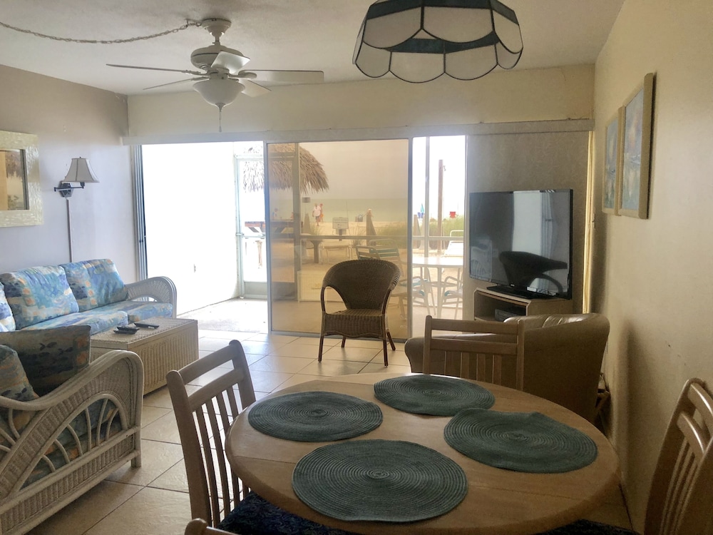 Coconuts Beach Resort