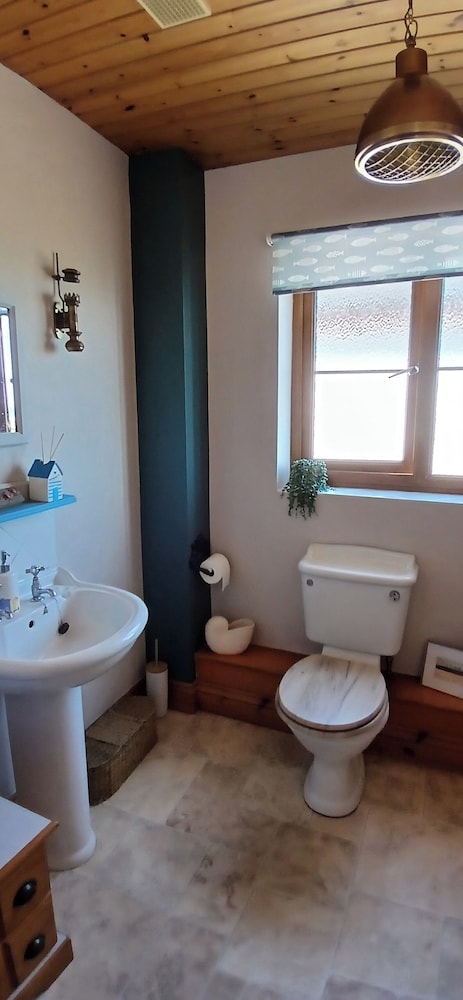 Bayview Cottage Escape in Pendine