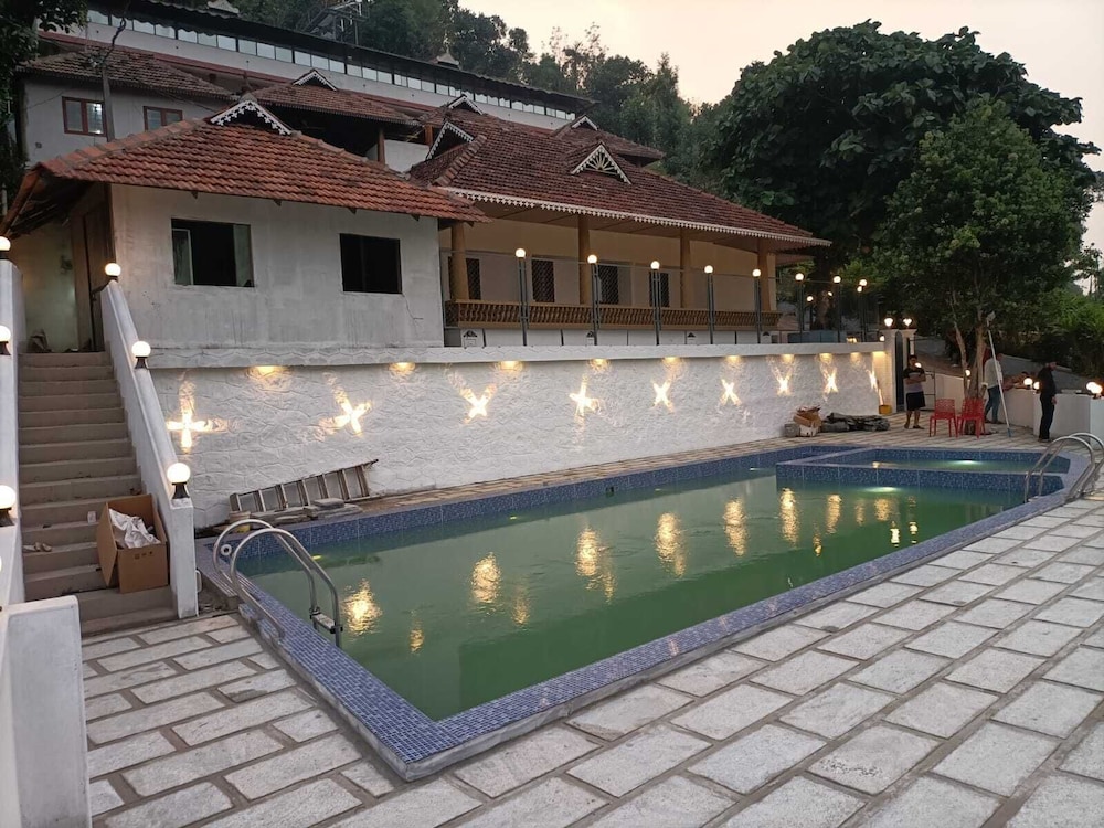 ASHRAMAM HEALTH RESORT