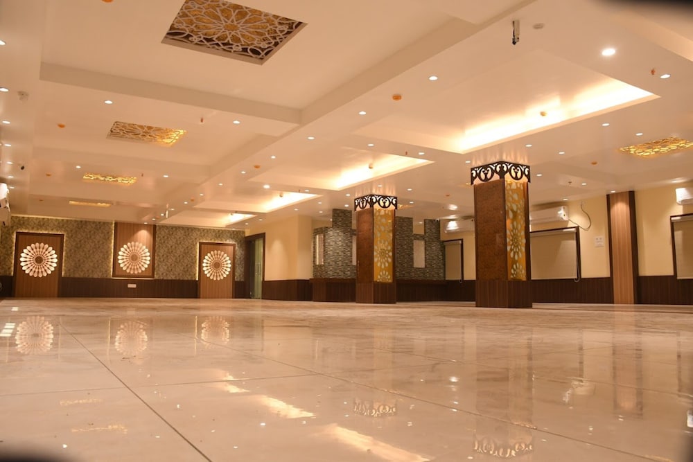 Meetings & Events