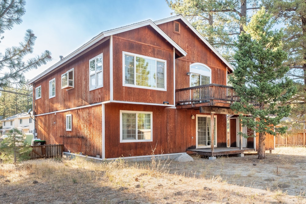 Blitzen by Avantstay Pet-friendly Tahoe Retreat