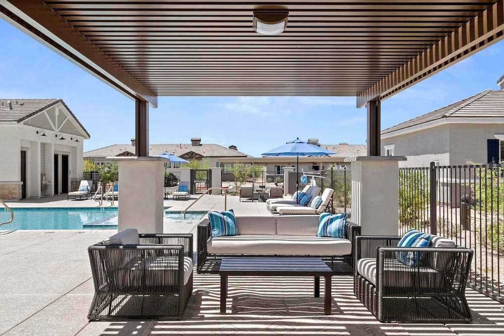Landing Apartments Phoenix - Maryvale Village
