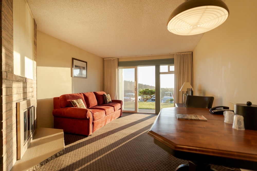 Chateau Westport Resort