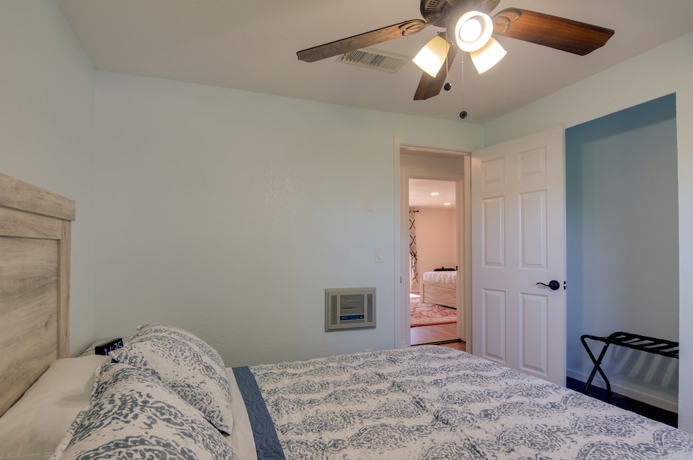 Picturesque Page Home Near Lake Powell & Hiking!