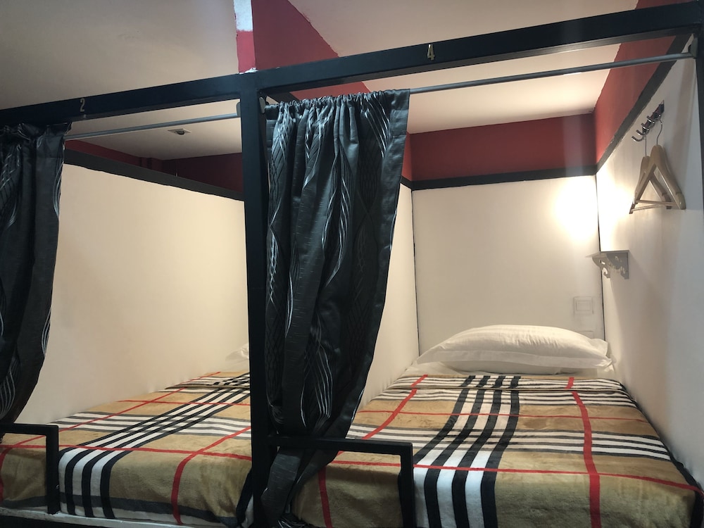 OSS Backpackers Hostel