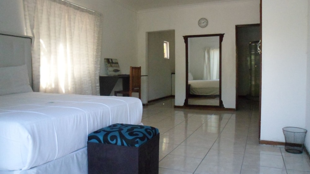 Luxury Wild Inn