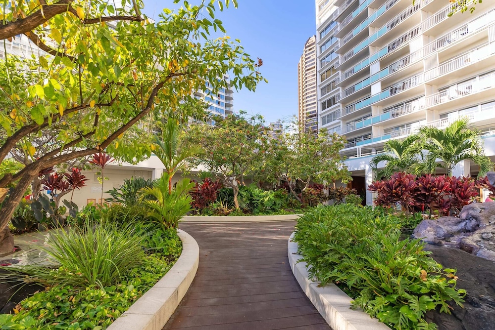 @ Marbella Lane - Cozy 2BR w/ Amazing Ocean Views