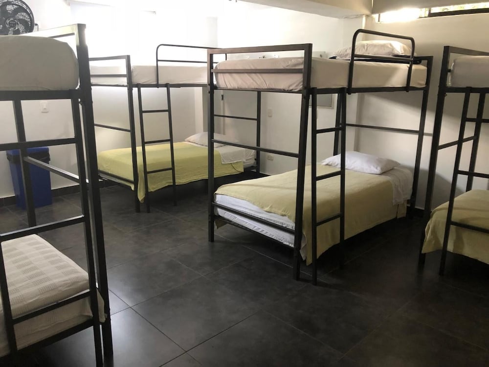 Black Sheep Hostel - Adults Only