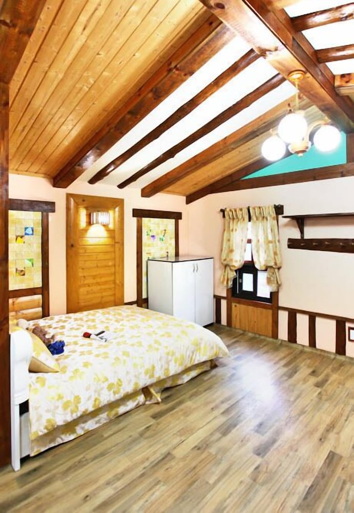 Camp Star Pension