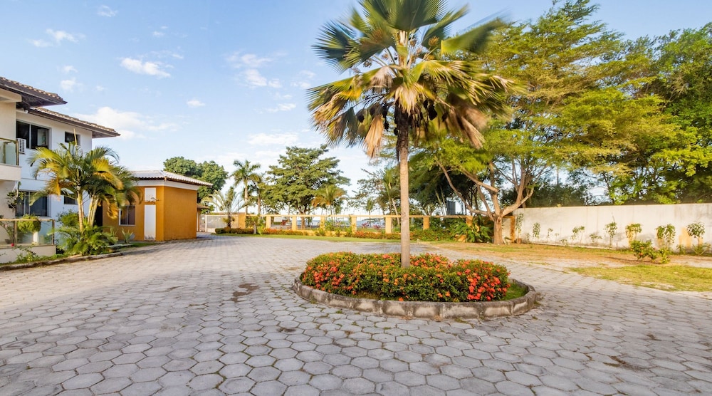 Condominium With Swimming Pool at Praia do Muta in Porto-ba - MUT