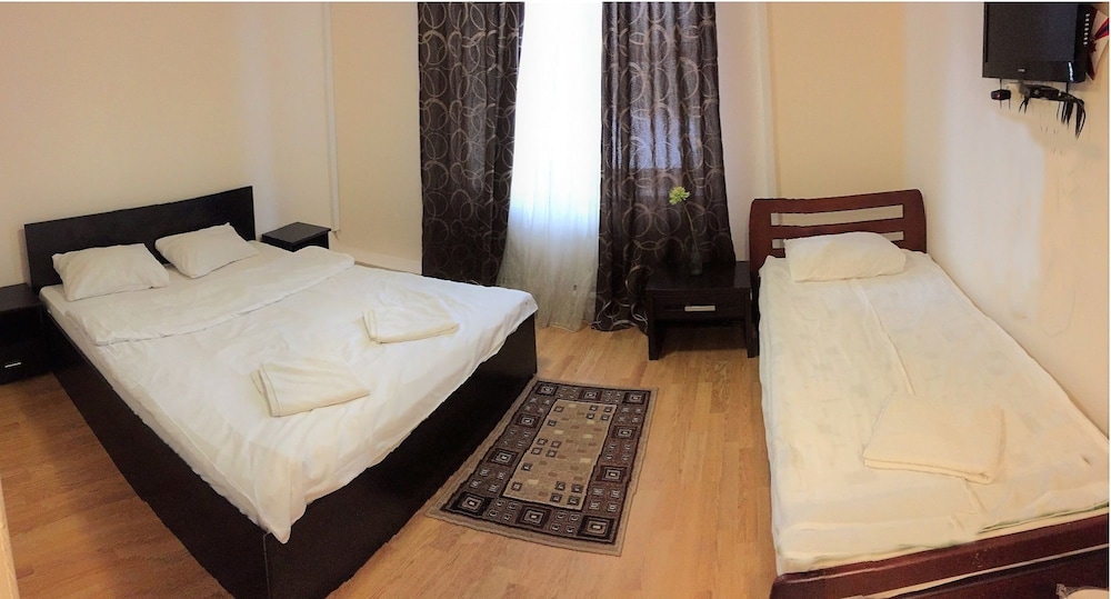 Dance Hotel