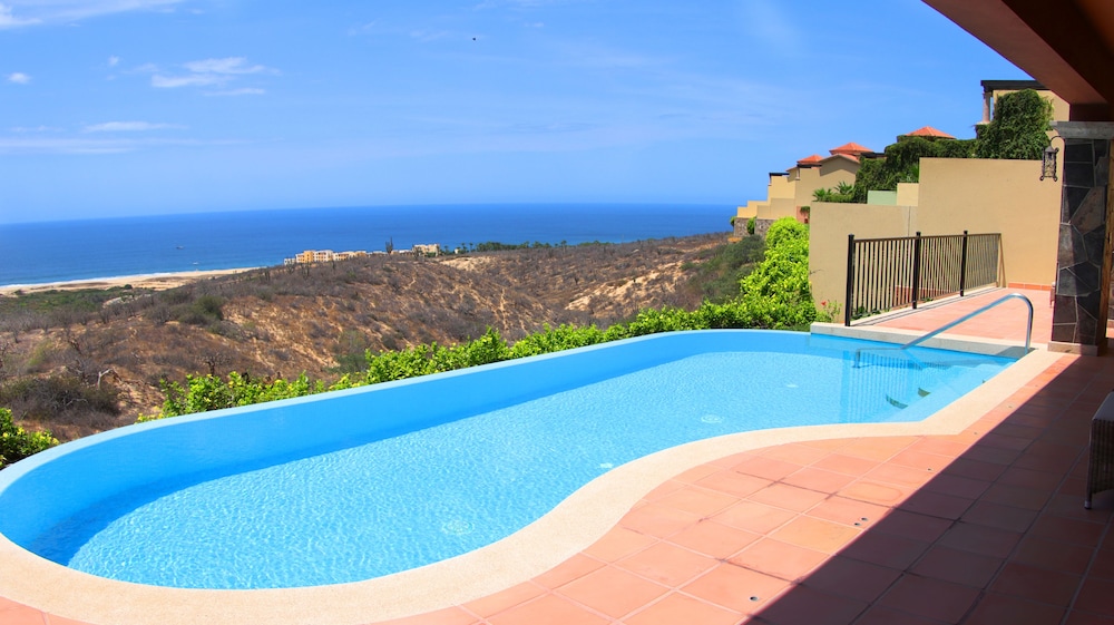 Quivira Los Cabos Condos & Homes - Vacation Rentals